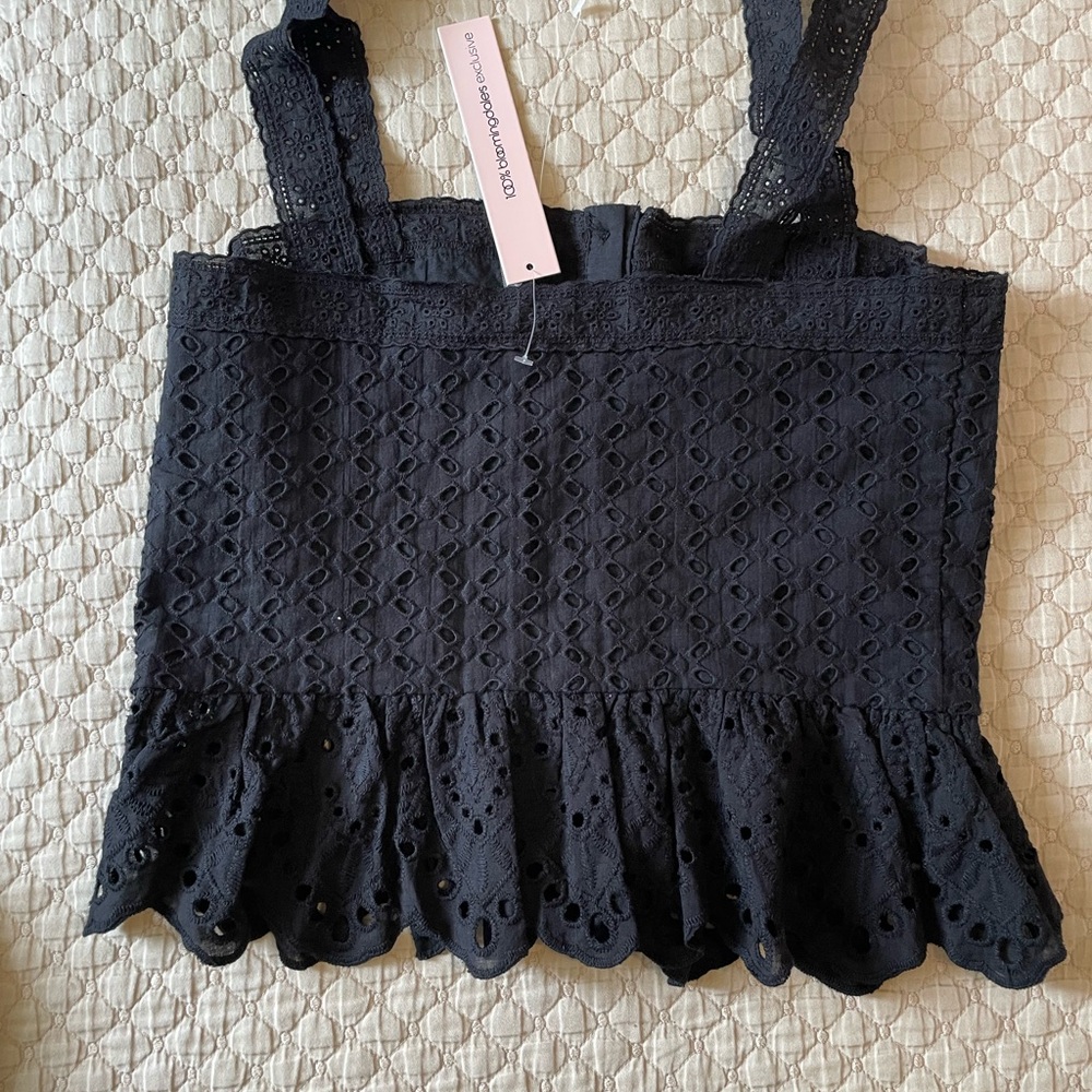 Black Lace Sleeveless Top - Picture 2 of 2